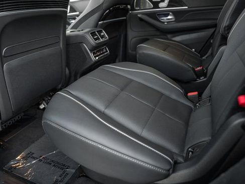New 2026 Mercedes-Benz GLS 450 4MATIC image 34