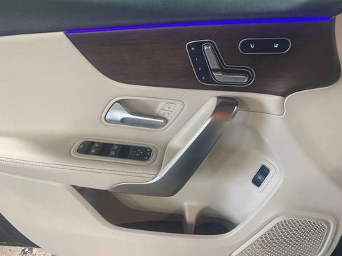 Used 2022 Mercedes-Benz A 220 4MATIC image 6