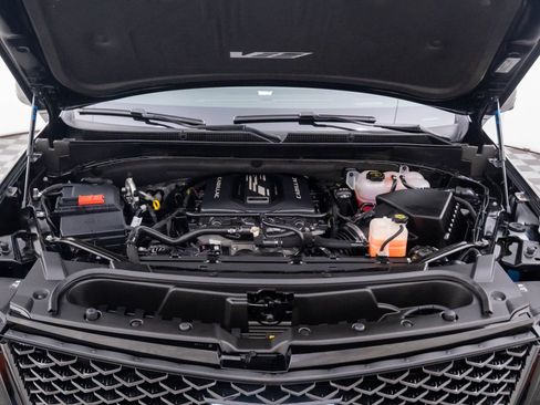 Certified 2025 Cadillac Escalade V w/ LPO, ONYX Package image 36