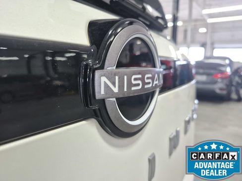 Used 2023 Nissan Pathfinder SL FWD image 33