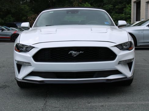 Used 2022 Ford Mustang Premium RWD image 4