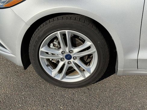 Used 2018 Ford Fusion S image 5