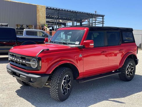 Used 2022 Ford Bronco Outer Banks AWD/4WD image 7