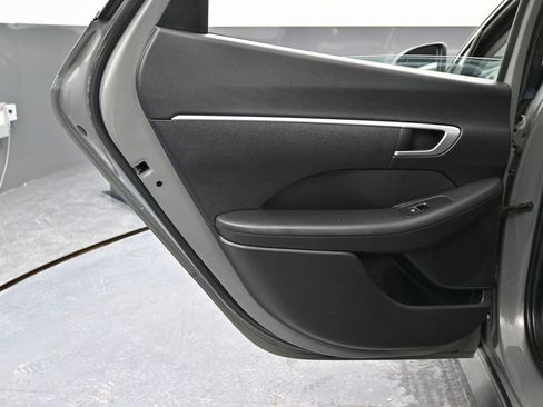 Used 2023 Hyundai Sonata SE image 18