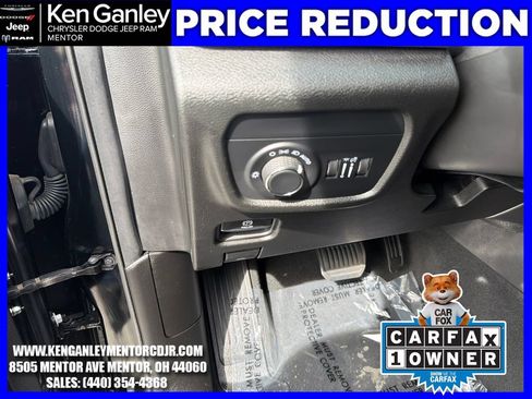 Certified 2025 Jeep Grand Cherokee Altitude AWD/4WD image 13