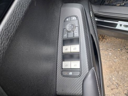 New 2026 Mitsubishi Outlander ES image 17