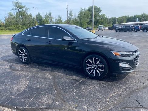 Used 2024 Chevrolet Malibu RS FWD image 14