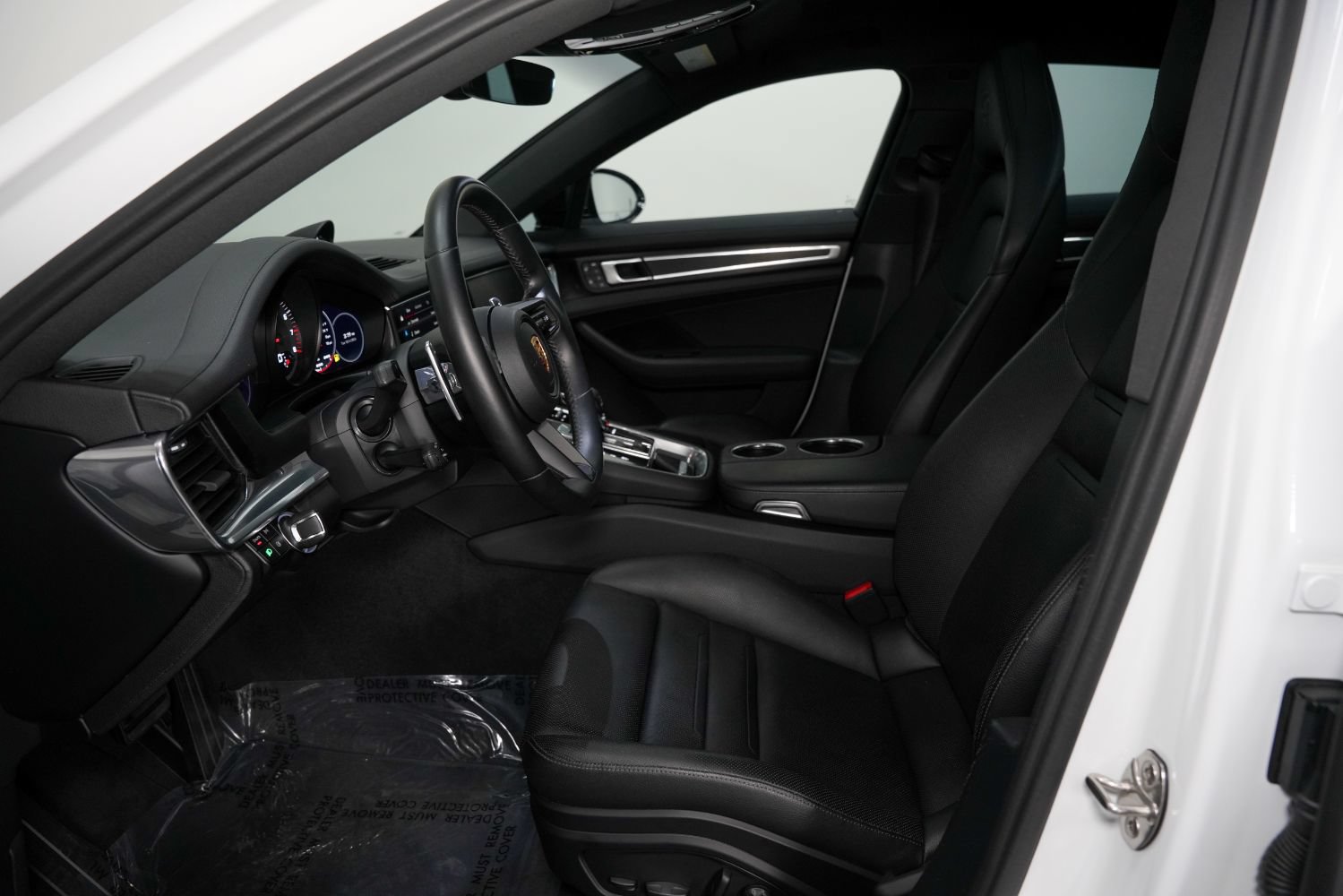 Used 2023 Porsche Panamera 4 Platinum Edition AWD/4WD image 38