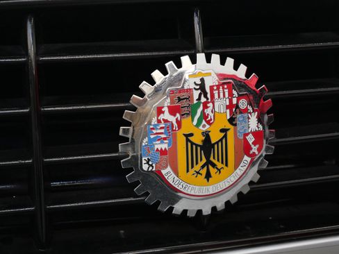 Used 2002 BMW Z8 RWD image 31