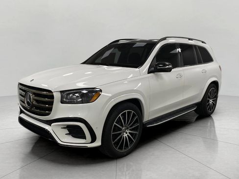 New 2026 Mercedes-Benz GLS 580 4MATIC image 11