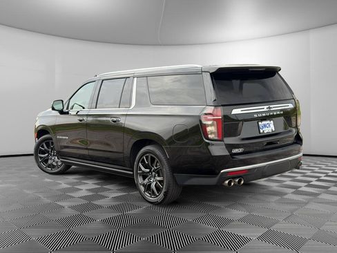 Used 2023 Chevrolet Suburban High Country AWD/4WD image 2
