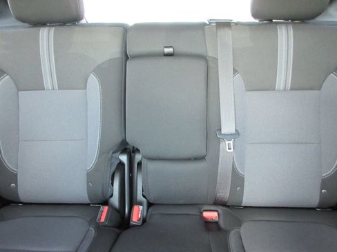 New 2026 Chevrolet Blazer LT w/ Convenience Package FWD image 18