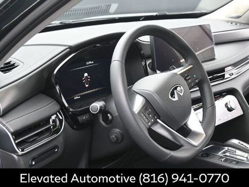 Certified 2026 INFINITI QX60 Luxe w/ Cargo Package AWD/4WD image 18