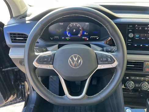 Used 2024 Volkswagen Taos SE FWD image 12