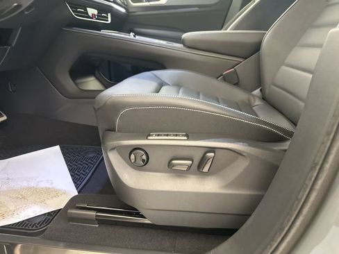 New 2026 Volkswagen Atlas Cross Sport SEL R-Line AWD/4WD image 24