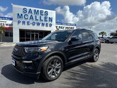 Certified 2022 Ford Explorer XLT w/ Equipment Group 202A