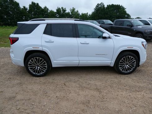 New 2026 GMC Terrain Denali AWD/4WD image 3