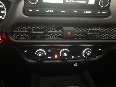 Certified 2024 Honda HR-V Sport image 18