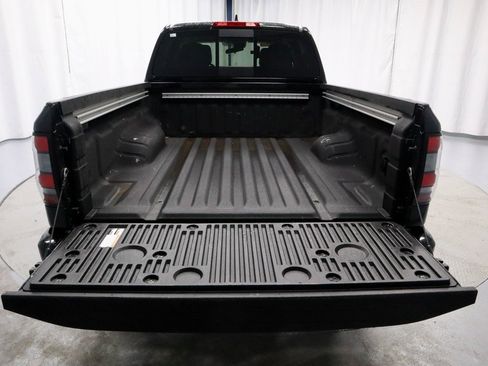 Certified 2024 Nissan Frontier SV w/ Technology Package image 16