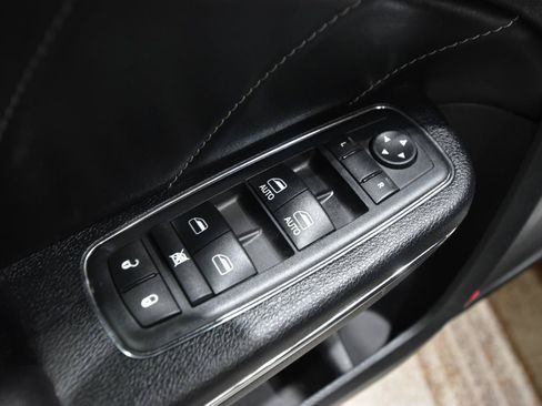 Used 2013 Dodge Charger R/T RWD image 13