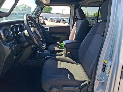 Used 2022 Jeep Wrangler Unlimited Sport AWD/4WD image 15