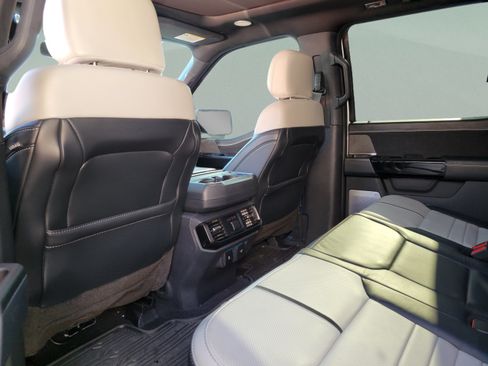 Used 2023 Ford F150 Lightning Platinum AWD/4WD image 5