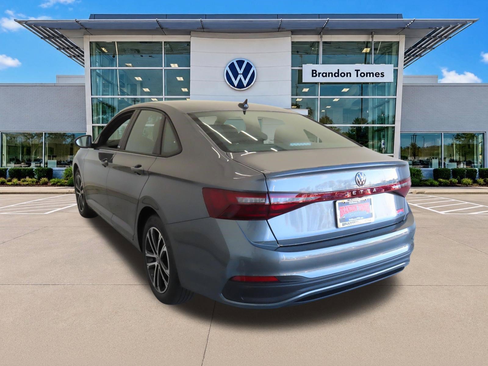 Used 2026 Volkswagen Jetta Sport FWD image 6