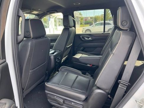 Used 2023 Chevrolet Tahoe Premier AWD/4WD image 10