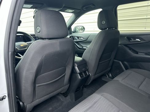 Used 2025 Chevrolet Equinox LT image 13