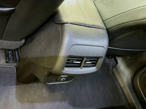 Used 2022 GMC Terrain SLT AWD/4WD image 28