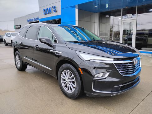 Used 2024 Buick Enclave Essence w/ Trailering Package, 5000 lbs. image 3