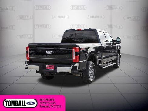 Used 2025 Ford F250 Lariat w/ FX4 Off-Road Package image 7