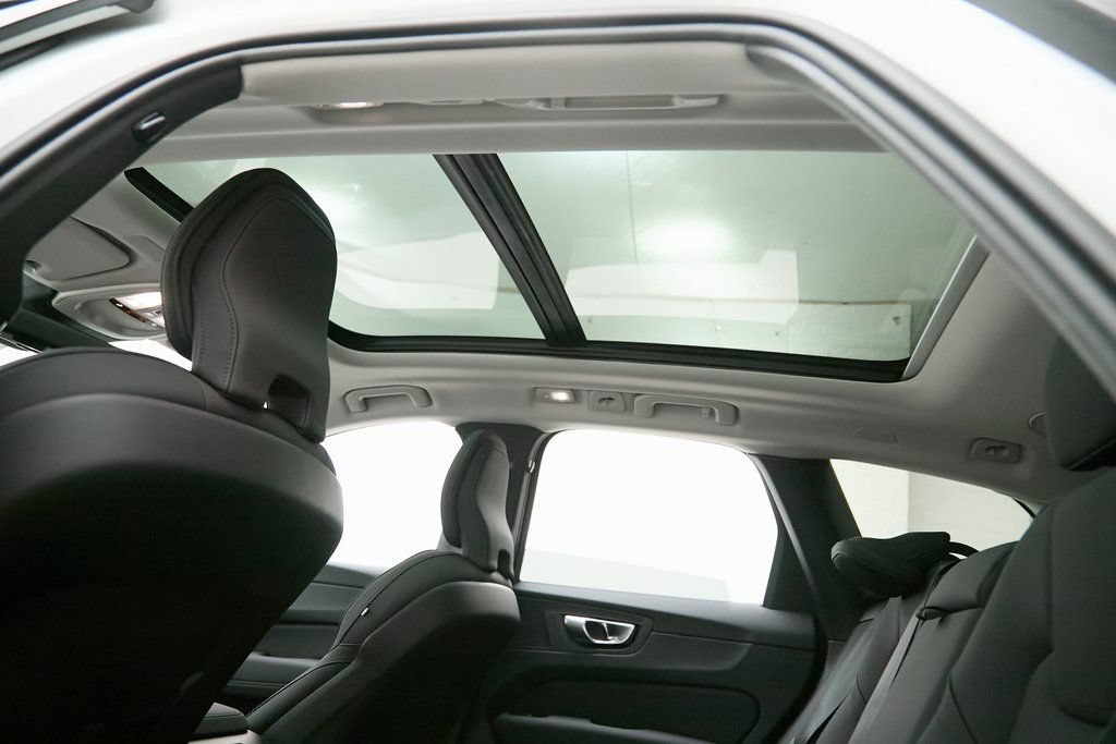 New 2026 Volvo XC60 T8 Plus w/ Climate Package AWD/4WD image 19