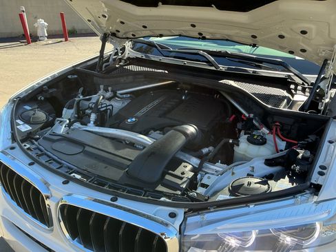 Used 2019 BMW X6 sDrive35i w/ M Sport Package RWD image 23