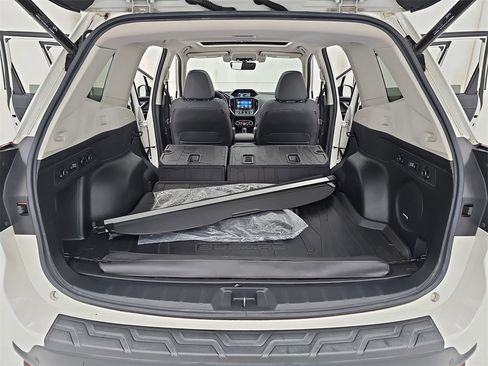 Used 2019 Subaru Forester Touring w/ Popular Package #3 image 16