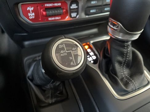 New 2026 Jeep Wrangler Rubicon AWD/4WD image 39