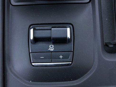 Used 2023 GMC Sierra 1500 Denali Ultimate image 30