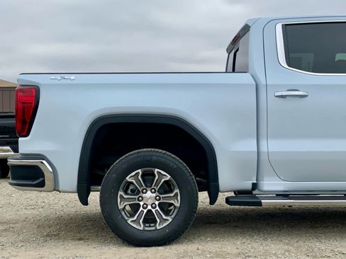 New 2026 GMC Sierra 1500 SLT w/ SLT Convenience Package image 11