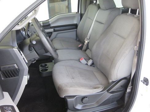 Used 2016 Ford F150 XLT RWD image 14