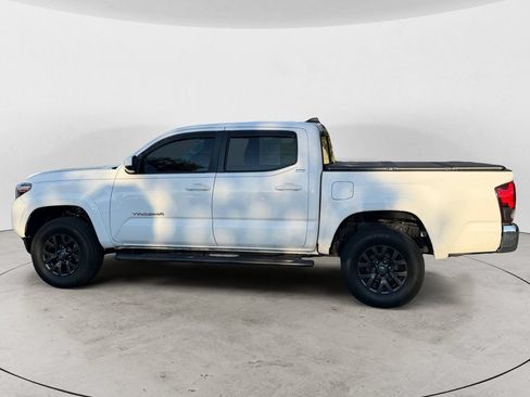 Used 2022 Toyota Tacoma SR5 RWD image 8