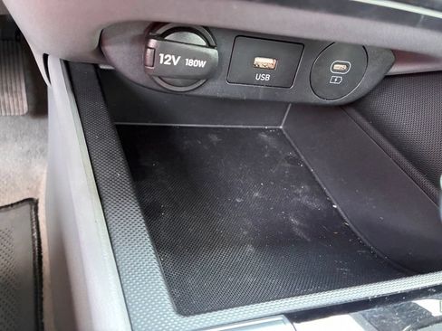 Used 2025 Hyundai Elantra Hybrid FWD image 30