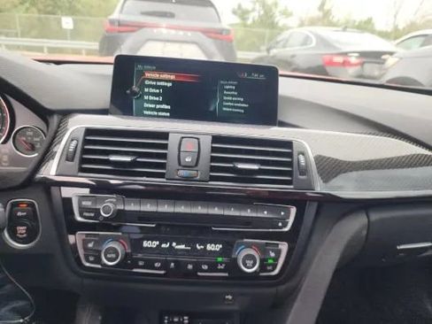 Used 2017 BMW M4 Coupe image 13