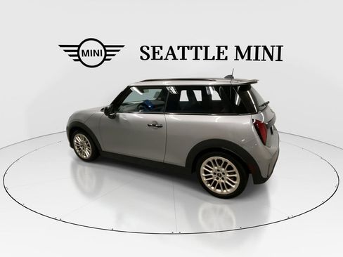 Certified 2025 MINI Cooper S image 8