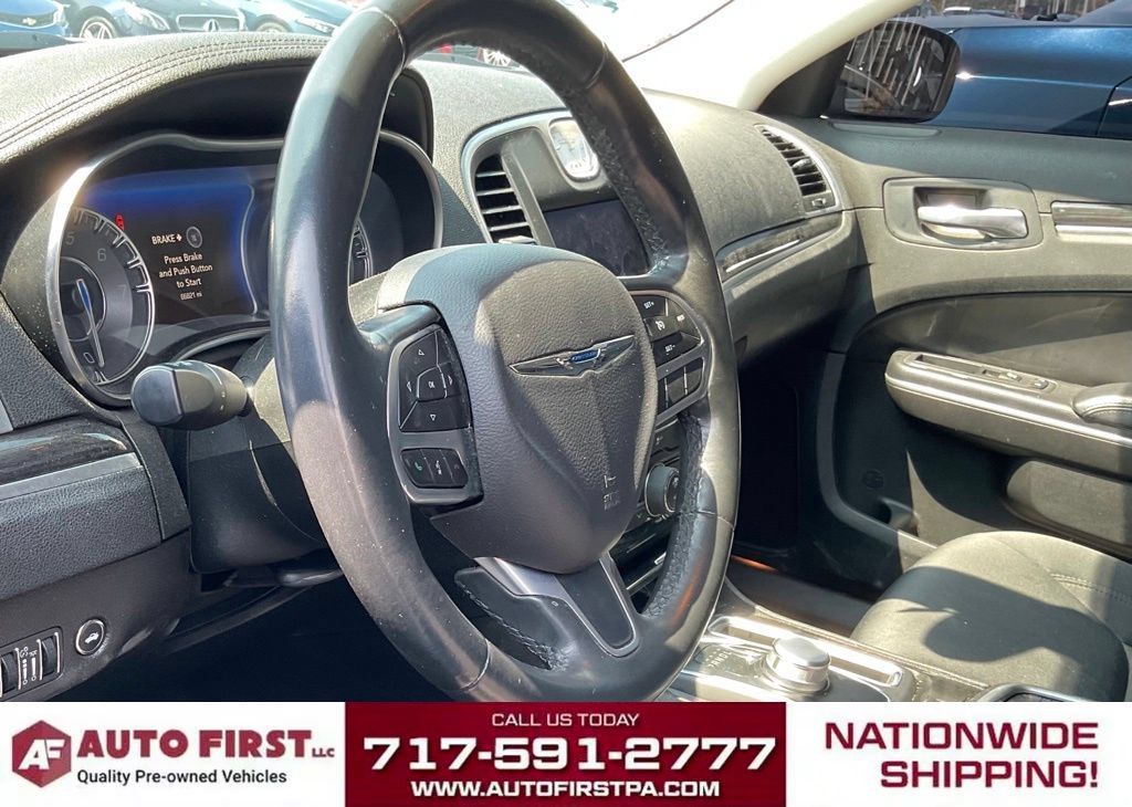 Used 2019 Chrysler 300 Touring w/ Sport Appearance Package RWD image 5
