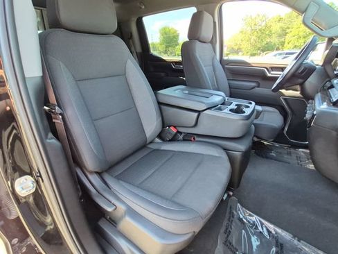 Used 2025 Chevrolet Silverado 1500 LT AWD/4WD image 34