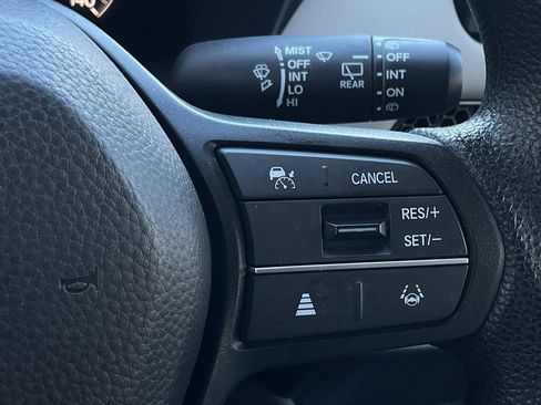 Used 2025 Honda HR-V LX image 24