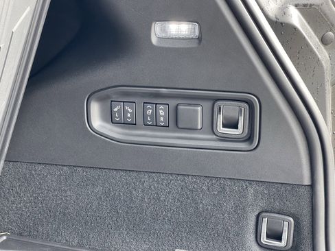 New 2026 Cadillac Vistiq Sport w/ LPO, Floor Liner Package image 20