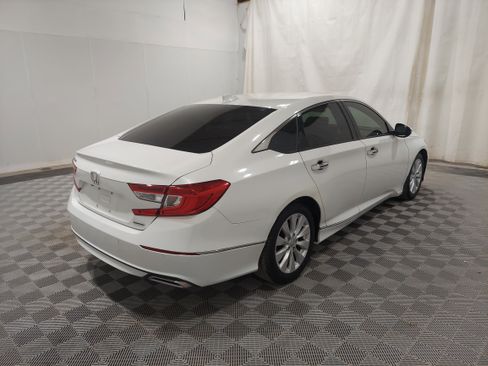 Used 2019 Honda Accord Touring image 3