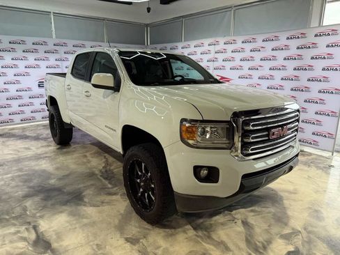 Used 2017 GMC Canyon SLE w/ SLE Convenience Package AWD/4WD image 4