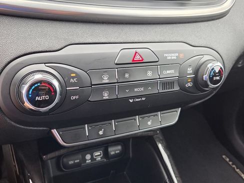 Used 2018 Kia Sorento EX FWD image 21
